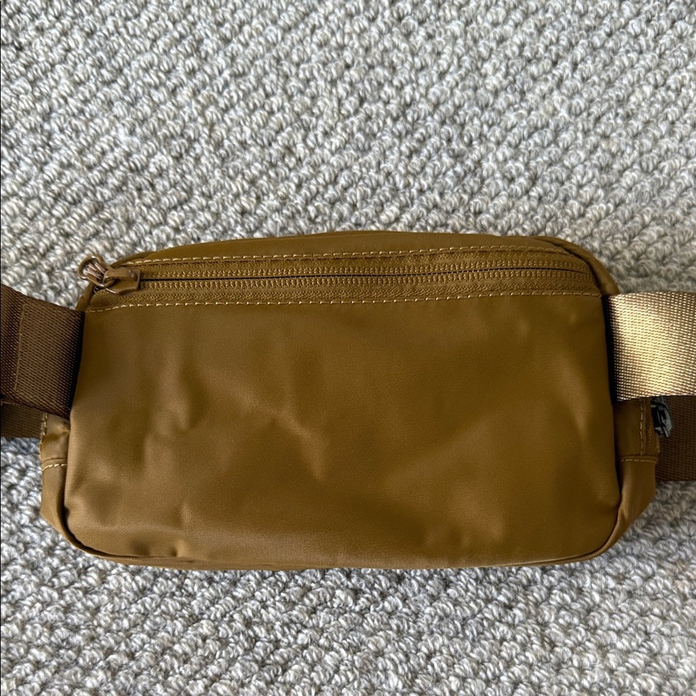lululemon athletica Tan Bag - Picture 3 of 4